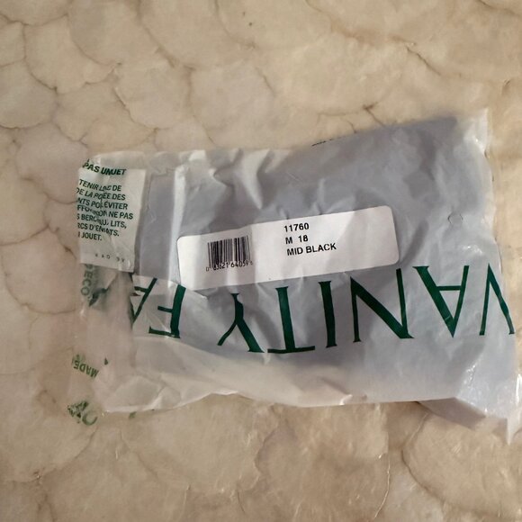 Vanity Fair 18” Half Slip Black NWT - Picture 3 of 4